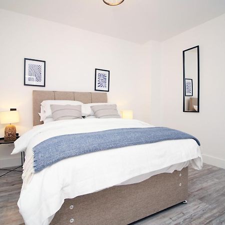 Kingsbridge Point - Cosy One Bed Apartments Near Town Centre, Swindon Exteriör bild