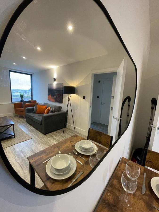 Kingsbridge Point - Cosy One Bed Apartments Near Town Centre, Swindon Exteriör bild