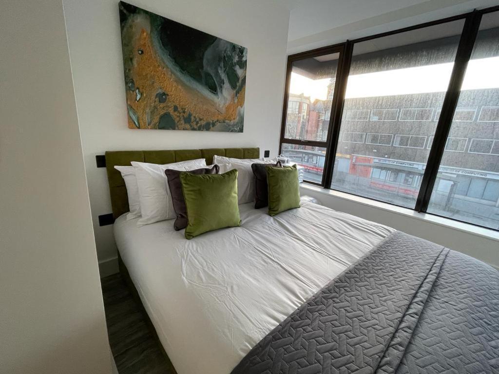Kingsbridge Point - Cosy One Bed Apartments Near Town Centre, Swindon Exteriör bild