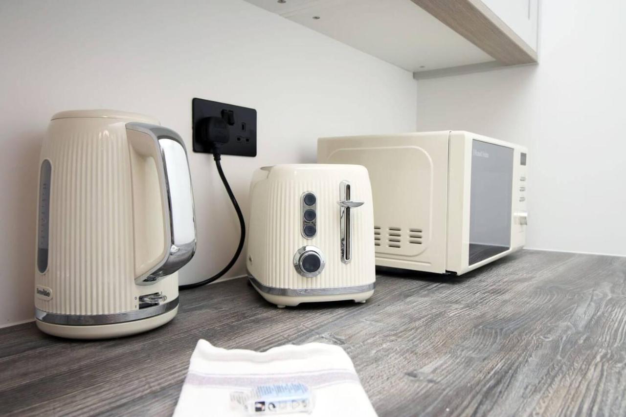 Kingsbridge Point - Cosy One Bed Apartments Near Town Centre, Swindon Exteriör bild