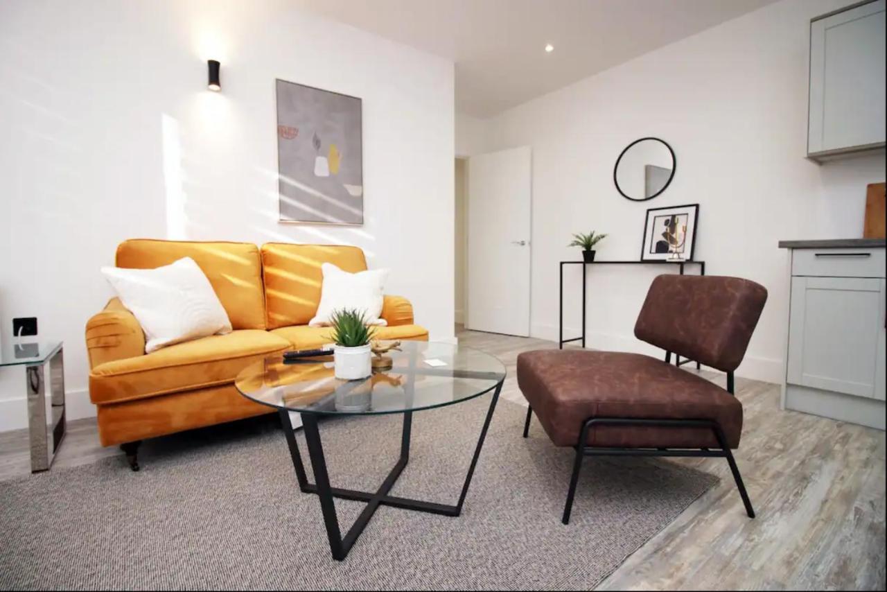 Kingsbridge Point - Cosy One Bed Apartments Near Town Centre, Swindon Exteriör bild