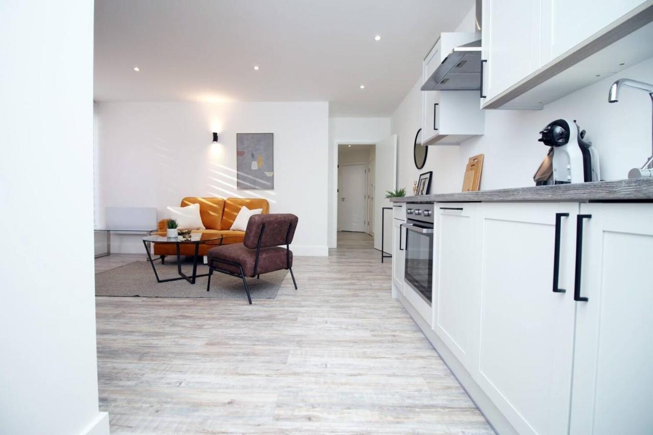 Kingsbridge Point - Cosy One Bed Apartments Near Town Centre, Swindon Exteriör bild