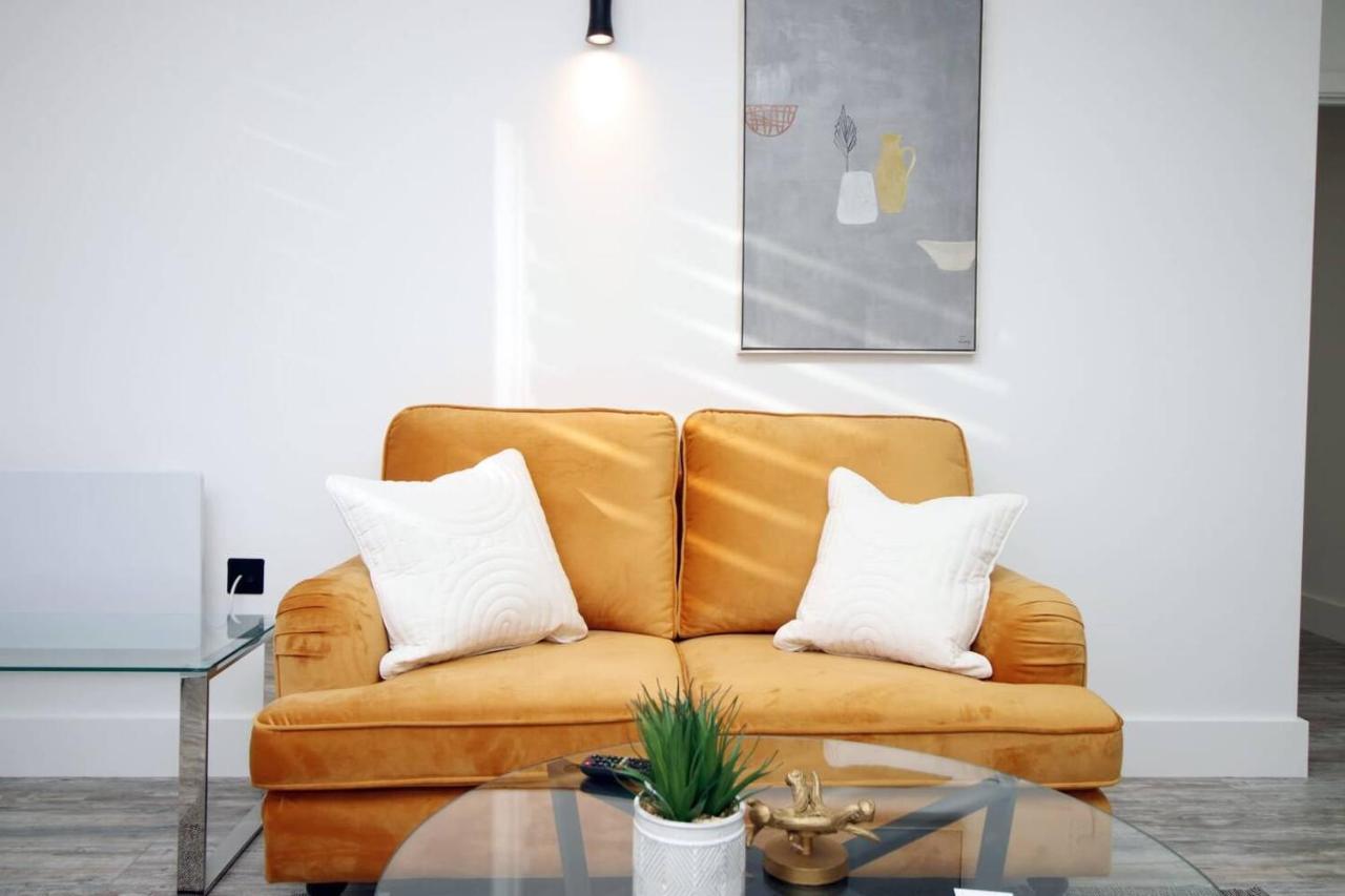 Kingsbridge Point - Cosy One Bed Apartments Near Town Centre, Swindon Exteriör bild