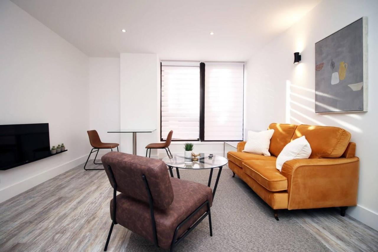 Kingsbridge Point - Cosy One Bed Apartments Near Town Centre, Swindon Exteriör bild