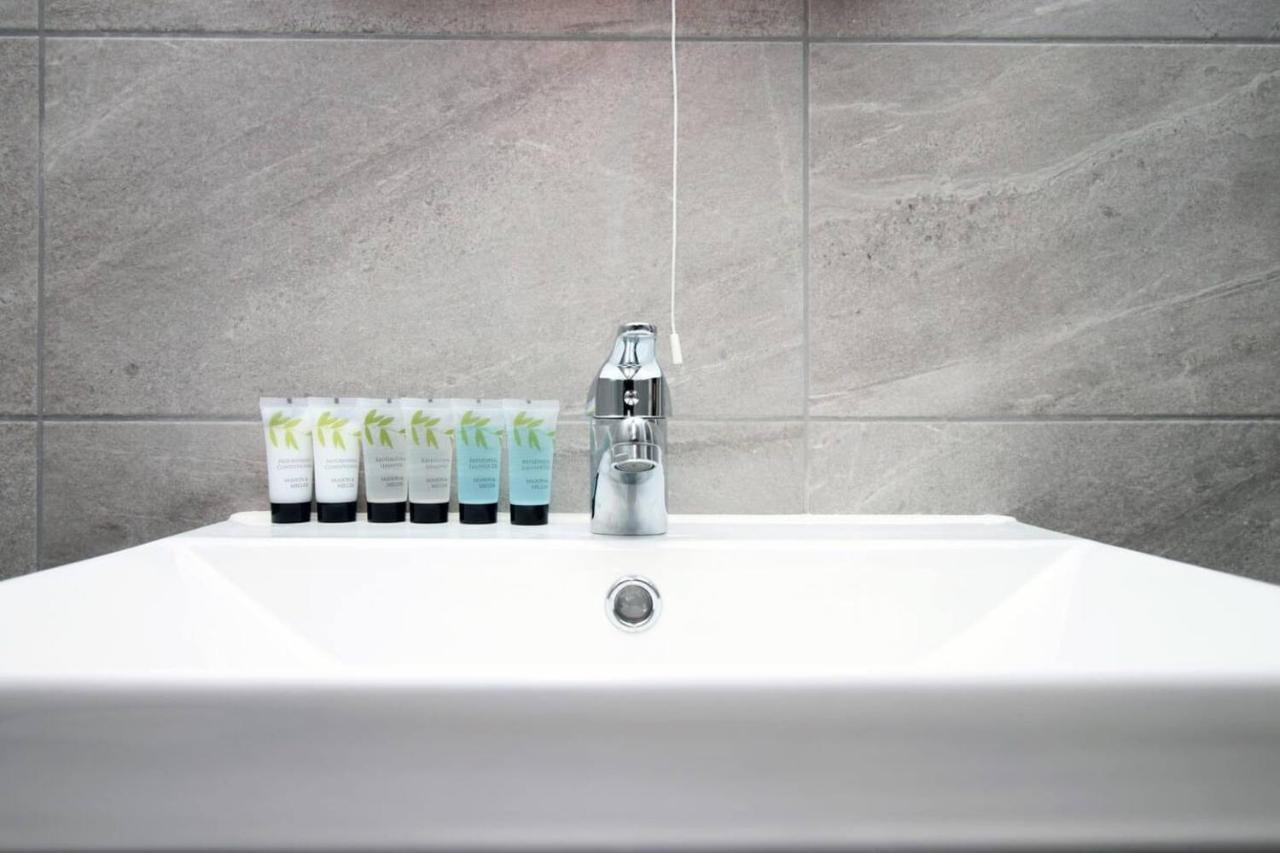 Kingsbridge Point - Cosy One Bed Apartments Near Town Centre, Swindon Exteriör bild