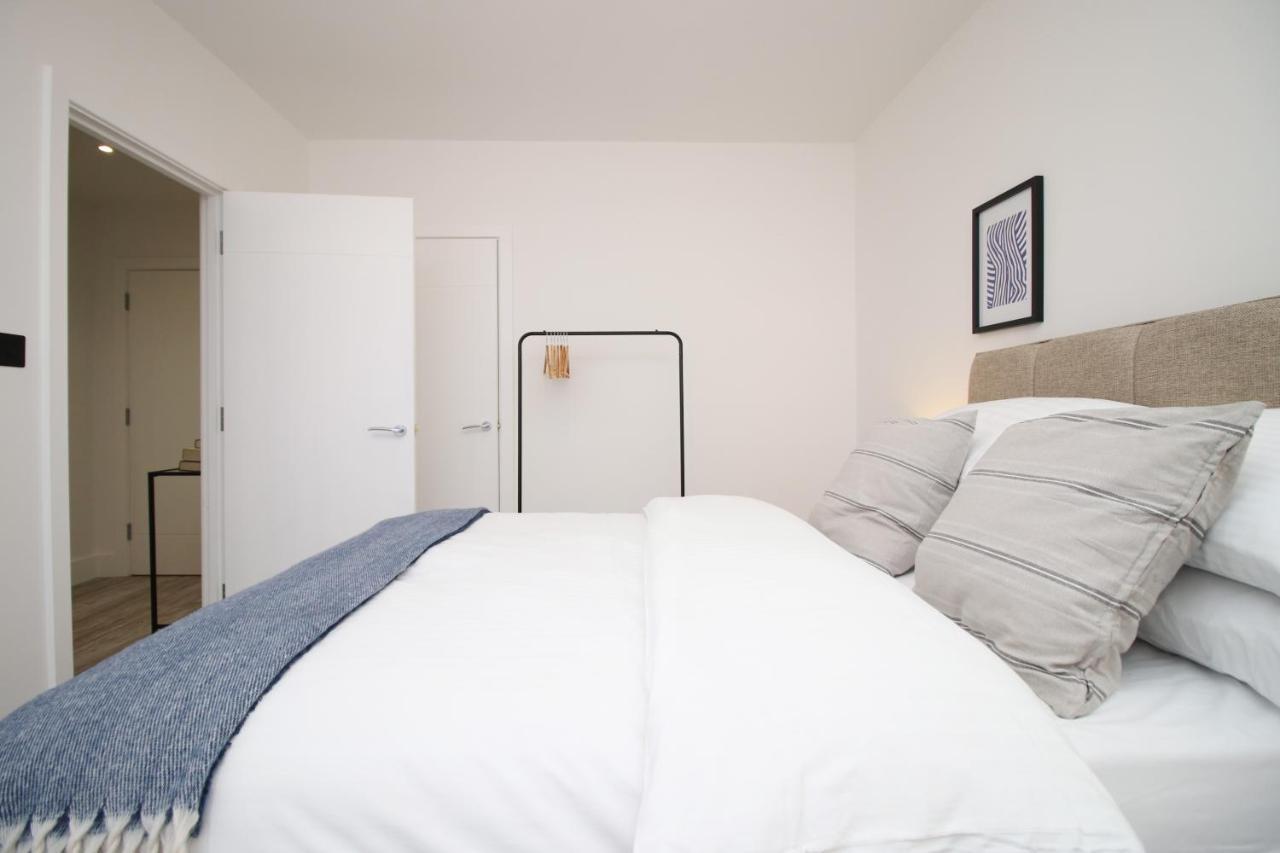 Kingsbridge Point - Cosy One Bed Apartments Near Town Centre, Swindon Exteriör bild